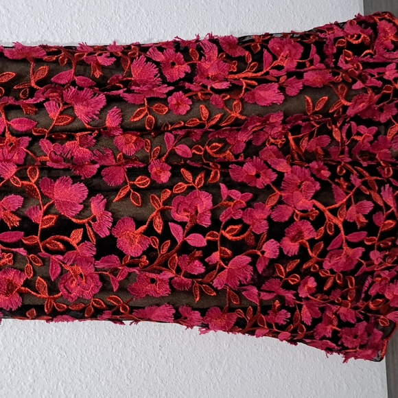 Dress The Population Elisa Playful Embroidered Midi Dress - Picture 5 of 10